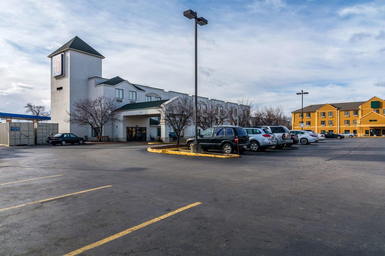 Motel 6-Harvey, Il Екстер'єр фото